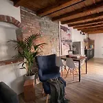 Borgovivo Loft Modern Center Apartment Bergamo