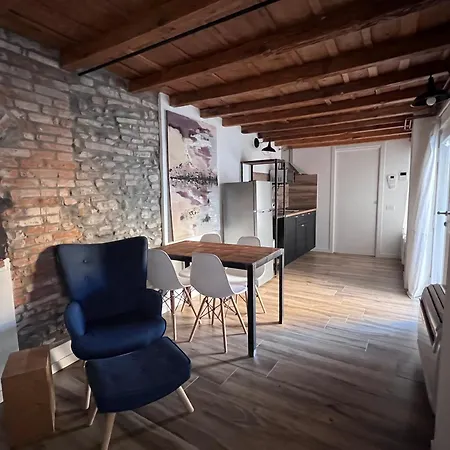 Borgovivo Loft Modern Center